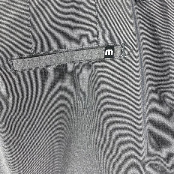 Travis Mathew Nylon-Blend Black & White Golf Short Men's Size 38 - Picture 6 of 9